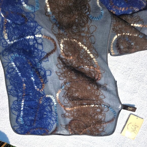 Eyeful Fashion Scarf 100% Merino Wool with Embroidery NWT *see pix* - Picture 4 of 7